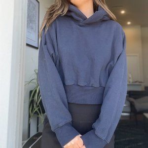 Aritzia TNA Cozy AF Fleece crop hoodie